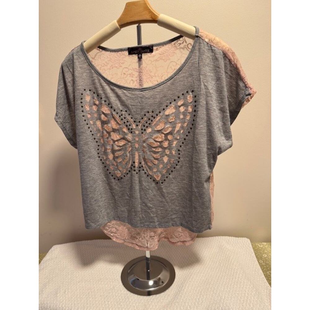 ALMOST FAMOUS Lace Butterfly Top – NEW WITHOUT TAGS (NWOT)